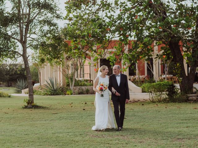 La boda de Osvaldo y Caroline en Kinchil, Yucatán 36