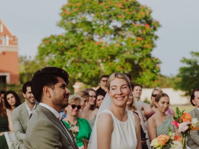 La boda de Osvaldo y Caroline en Kinchil, Yucatán 43