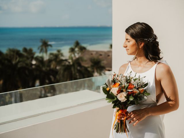 La boda de Lucia y Geraldine en Cancún, Quintana Roo 12