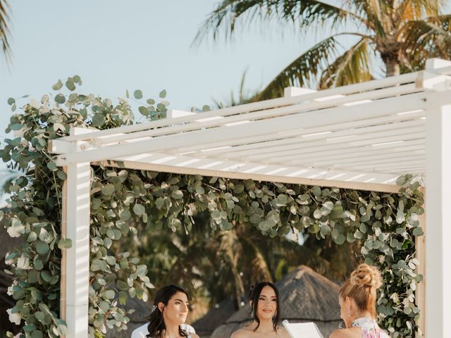 La boda de Lucia y Geraldine en Cancún, Quintana Roo 22