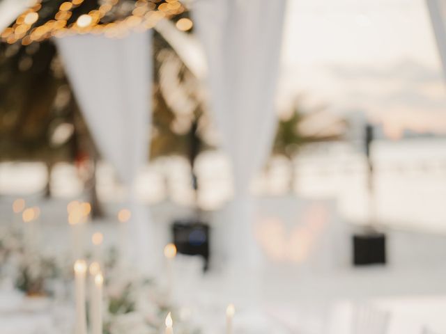 La boda de Lucia y Geraldine en Cancún, Quintana Roo 34