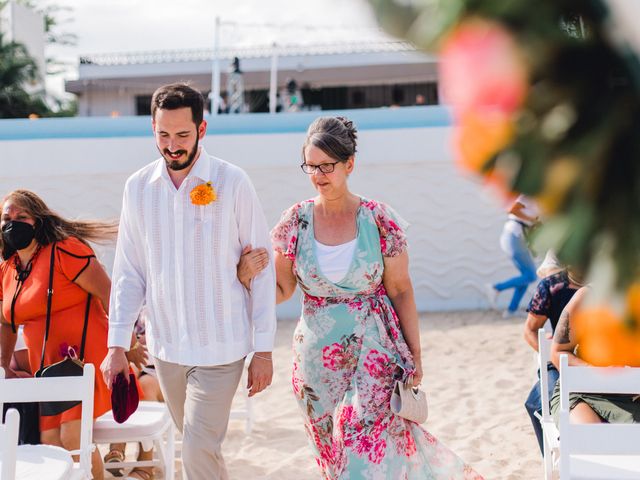 La boda de Tyler y Julia en Huatulco, Oaxaca 16