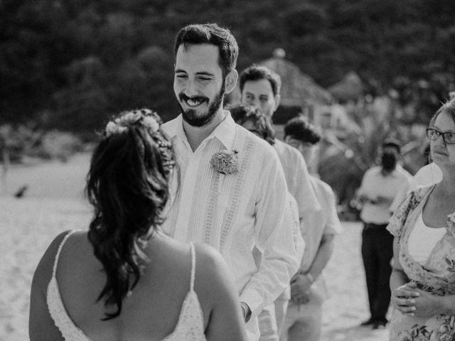 La boda de Tyler y Julia en Huatulco, Oaxaca 19