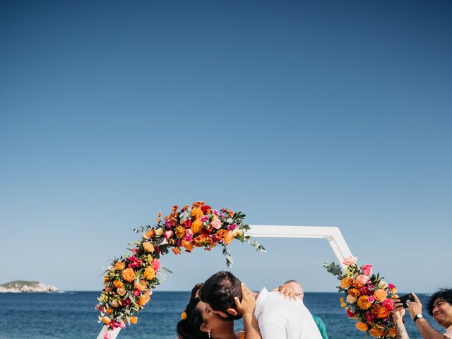 La boda de Tyler y Julia en Huatulco, Oaxaca 24