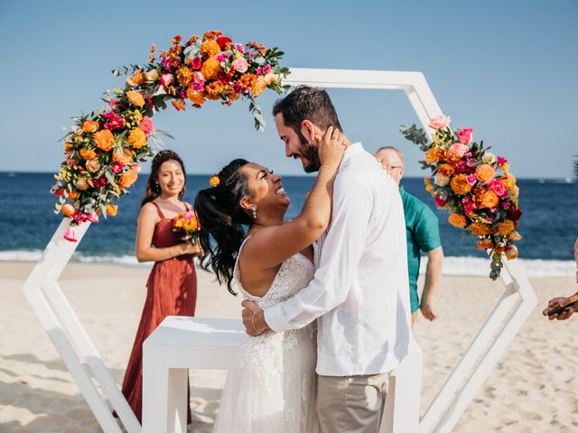 La boda de Tyler y Julia en Huatulco, Oaxaca 25