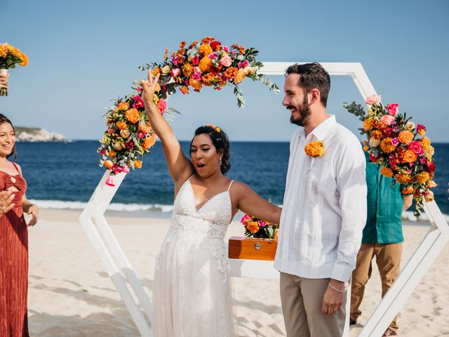 La boda de Tyler y Julia en Huatulco, Oaxaca 26