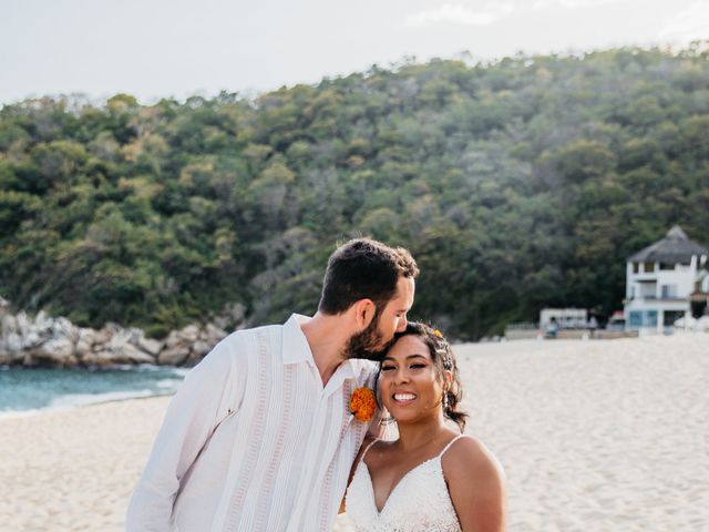 La boda de Tyler y Julia en Huatulco, Oaxaca 45