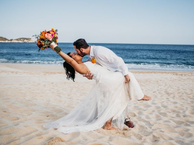 La boda de Tyler y Julia en Huatulco, Oaxaca 50