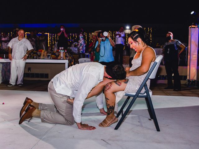 La boda de Tyler y Julia en Huatulco, Oaxaca 53