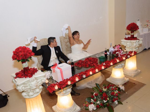 La boda de Victor y Anabel en Monterrey, Nuevo León 15