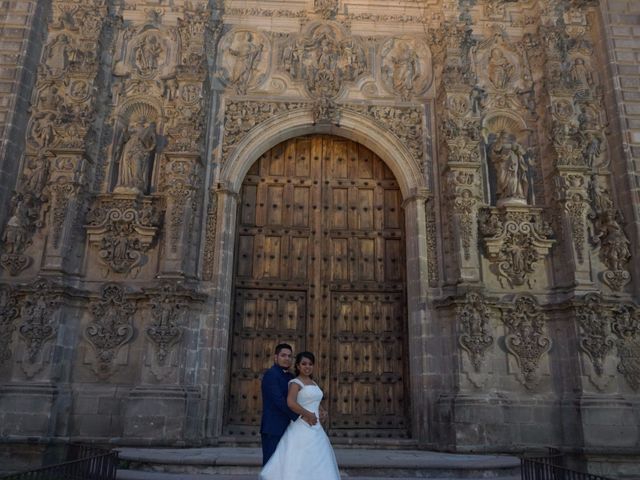 La boda de Manuel y Adilene en Tepotzotlán, Estado México 35