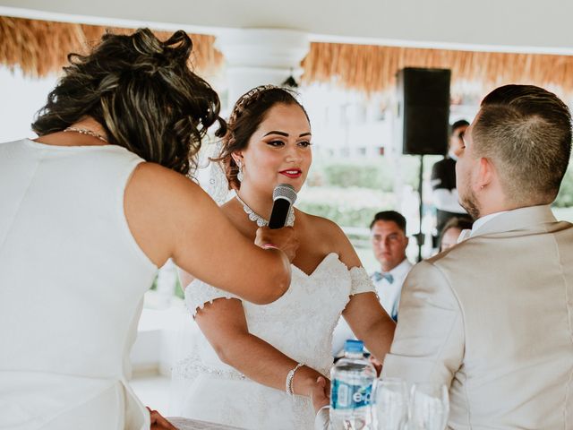 La boda de Hugo y Esmerarlda en Cancún, Quintana Roo 42