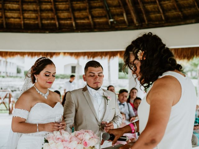 La boda de Hugo y Esmerarlda en Cancún, Quintana Roo 51