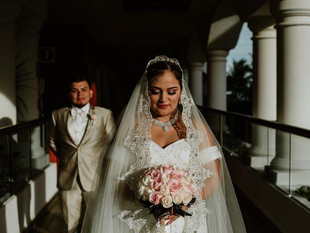 La boda de Hugo y Esmerarlda en Cancún, Quintana Roo 55