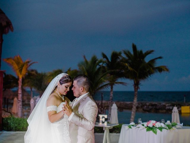 La boda de Hugo y Esmerarlda en Cancún, Quintana Roo 72