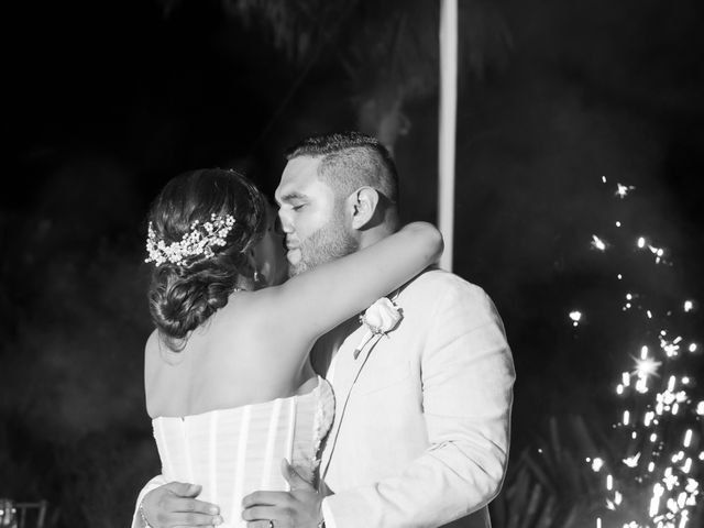 La boda de Cesár y Jocelyn en Cancún, Quintana Roo 16