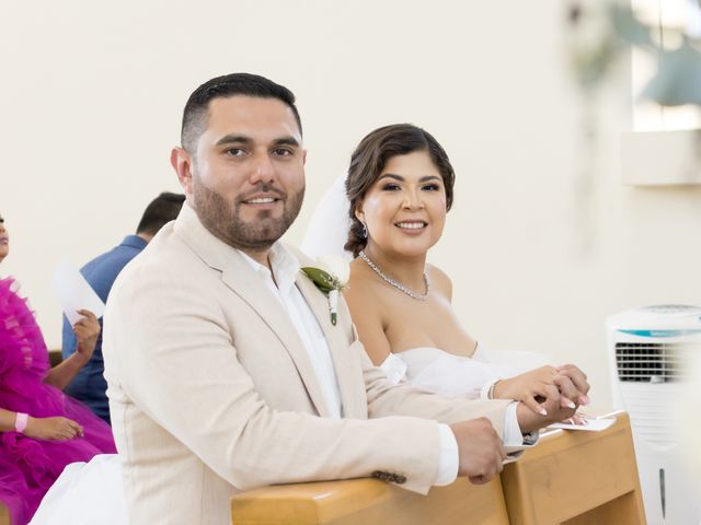 La boda de Cesár y Jocelyn en Cancún, Quintana Roo 30