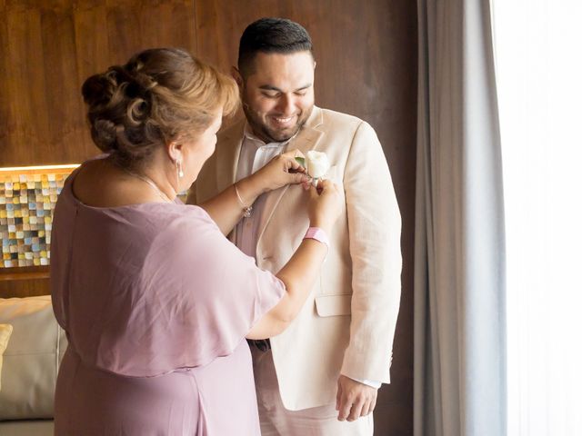 La boda de Cesár y Jocelyn en Cancún, Quintana Roo 43