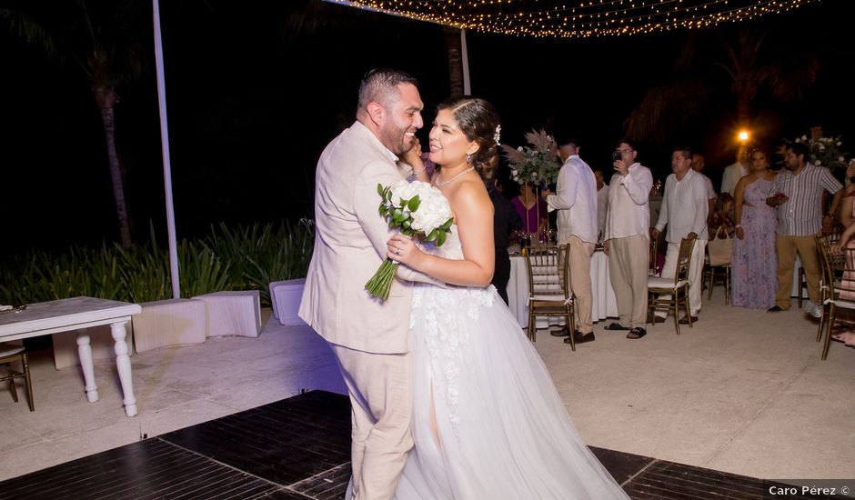 La boda de Cesár y Jocelyn en Cancún, Quintana Roo