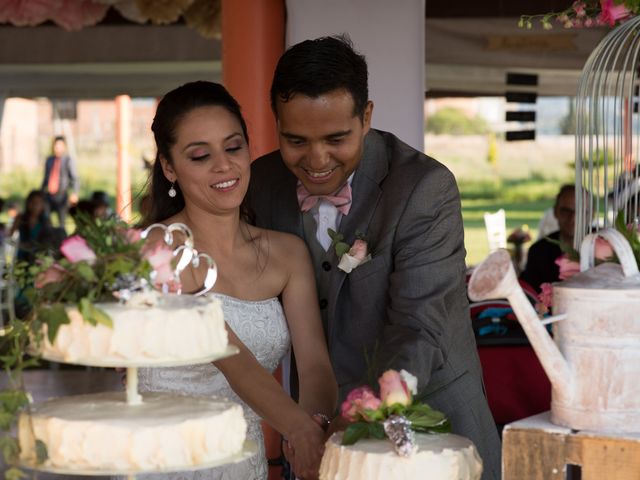 La boda de Texca  y Grecia en Zinapécuaro, Michoacán 4