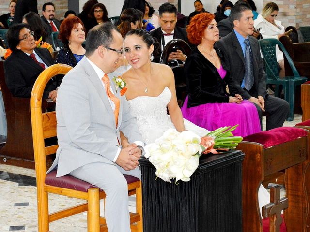 La boda de Raúl y Denisse en Naucalpan, Estado México 4