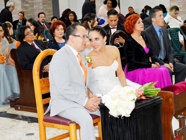 La boda de Raúl y Denisse en Naucalpan, Estado México 6