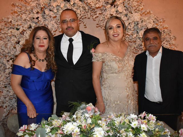 La boda de Raúl  y Laura  en Saltillo, Coahuila 9