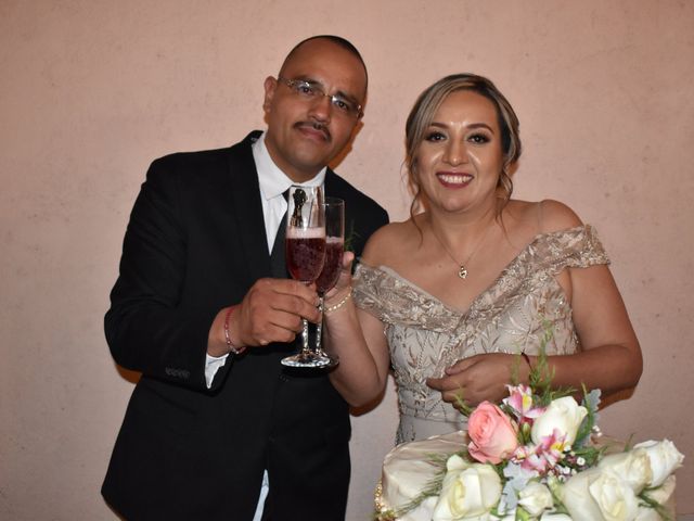 La boda de Raúl  y Laura  en Saltillo, Coahuila 25