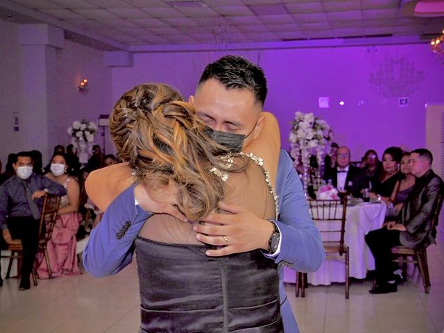 La boda de Alexis y América  en Apodaca, Nuevo León 16