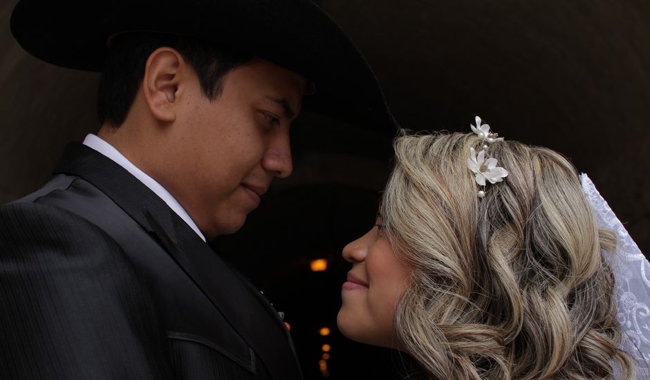 La boda de Poncho  y Ani  en Catorce, San Luis Potosí