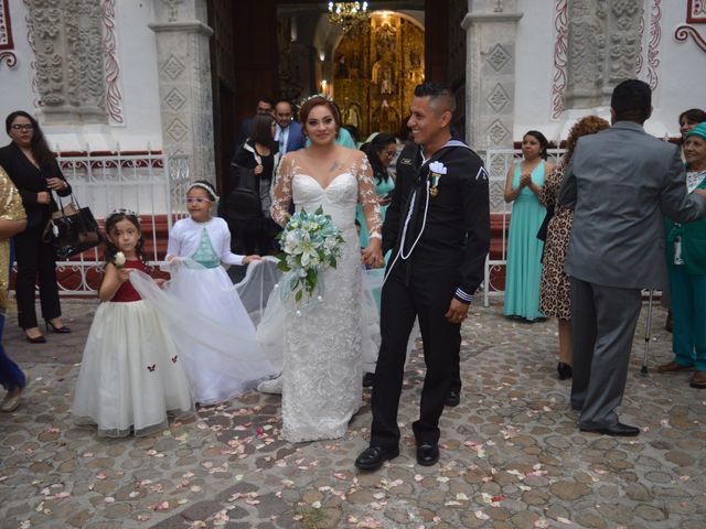 La boda de Erick y Montserrat en Teoloyucán, Estado México 16