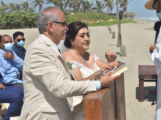 La boda de Juan Ángel y Rocio en Acapulco, Guerrero 16
