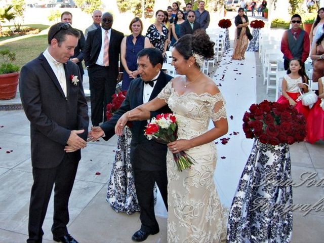 La boda de Christopher y Noemi en Rosarito, Baja California 1