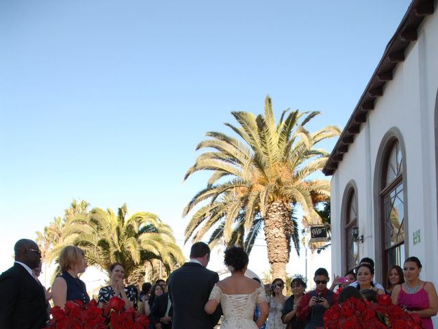 La boda de Christopher y Noemi en Rosarito, Baja California 20