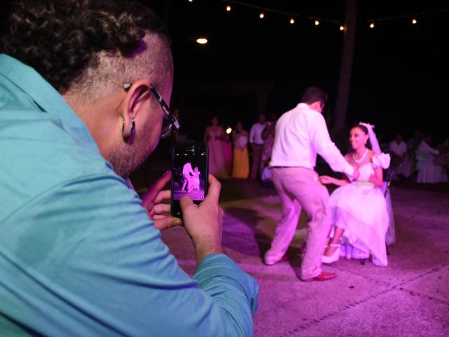 La boda de Fabián y Elizabeth en Acapulco, Guerrero 19