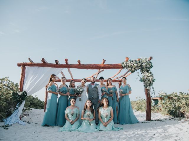 La boda de Michael y Lizbeth en Telchac Puerto, Yucatán 12