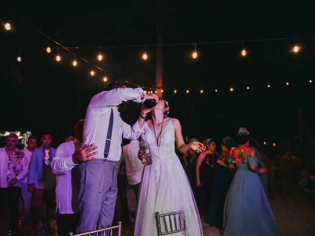 La boda de Michael y Lizbeth en Telchac Puerto, Yucatán 143