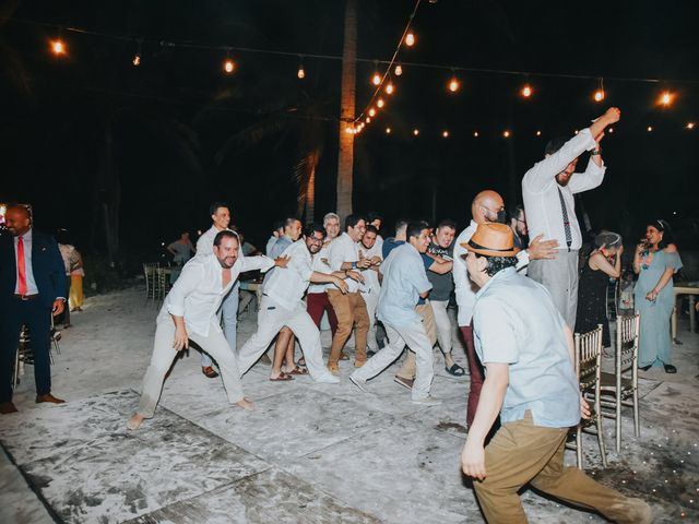 La boda de Michael y Lizbeth en Telchac Puerto, Yucatán 145