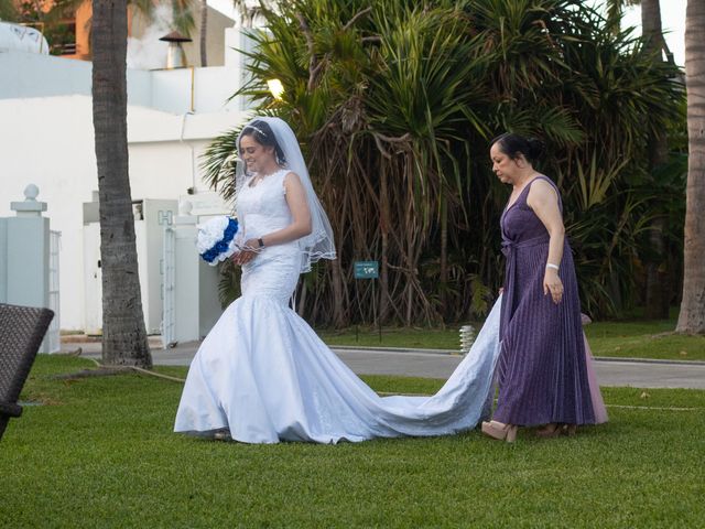 La boda de Jasiel y Joseline en Mazatlán, Sinaloa 12