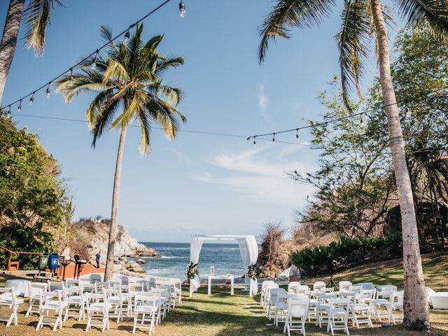 La boda de Walter y Gabriela en Huatulco, Oaxaca 14