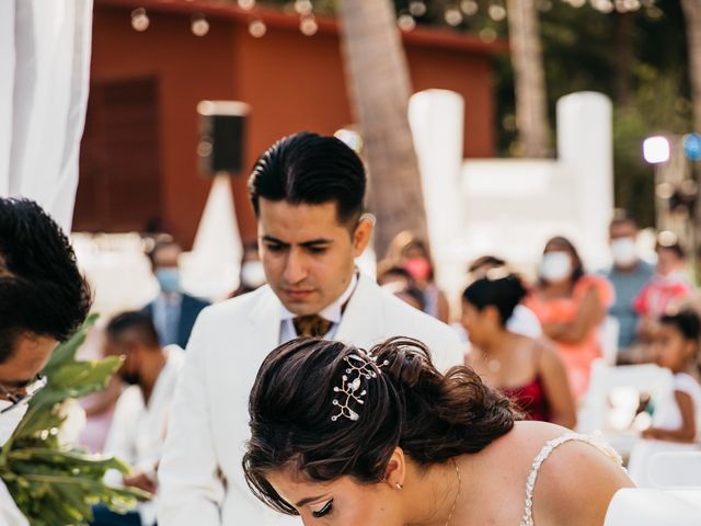 La boda de Walter y Gabriela en Huatulco, Oaxaca 20