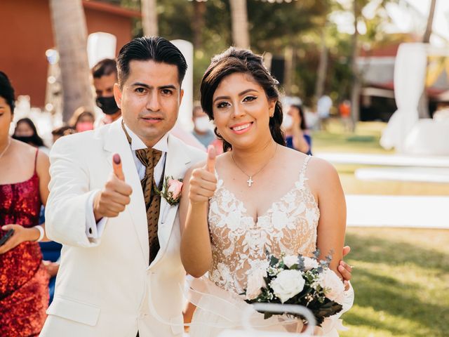 La boda de Walter y Gabriela en Huatulco, Oaxaca 21