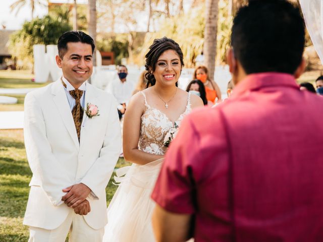 La boda de Walter y Gabriela en Huatulco, Oaxaca 22