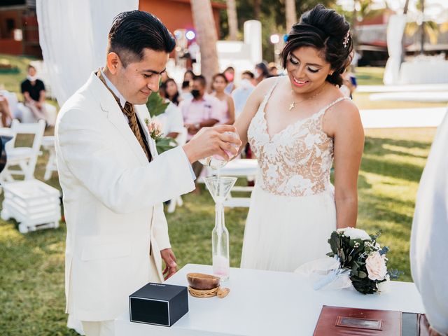 La boda de Walter y Gabriela en Huatulco, Oaxaca 25