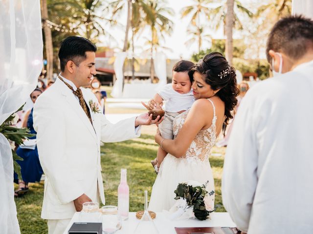 La boda de Walter y Gabriela en Huatulco, Oaxaca 26