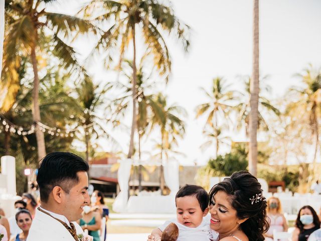 La boda de Walter y Gabriela en Huatulco, Oaxaca 27