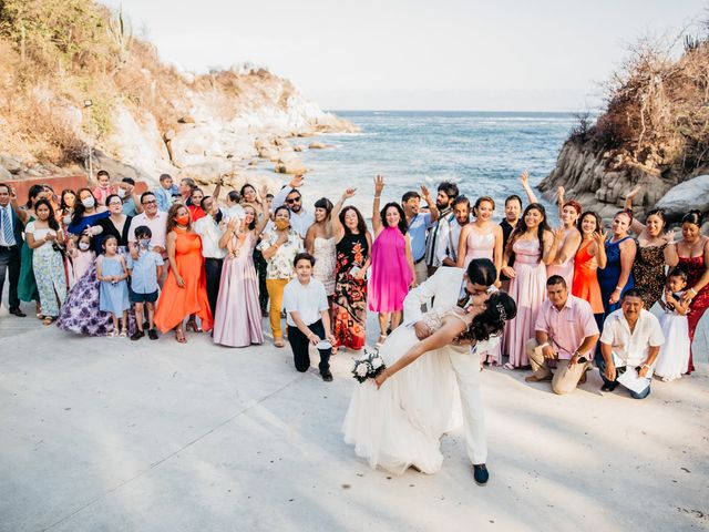 La boda de Walter y Gabriela en Huatulco, Oaxaca 31