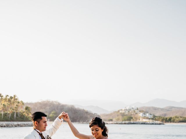 La boda de Walter y Gabriela en Huatulco, Oaxaca 1