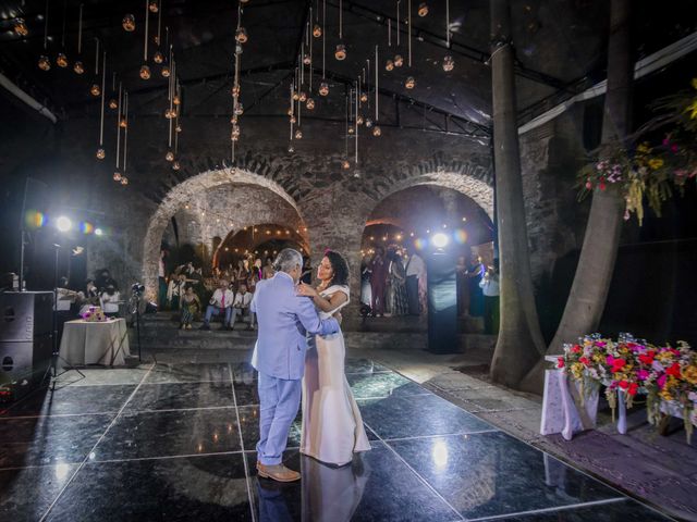 La boda de Mike y Regina en Xochitepec, Morelos 54