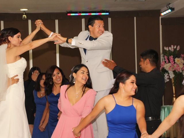 La boda de Jonatan y Elizabeth  en General Escobedo, Nuevo León 16